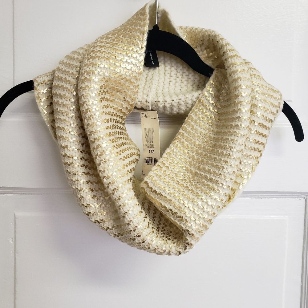 INC Scarf